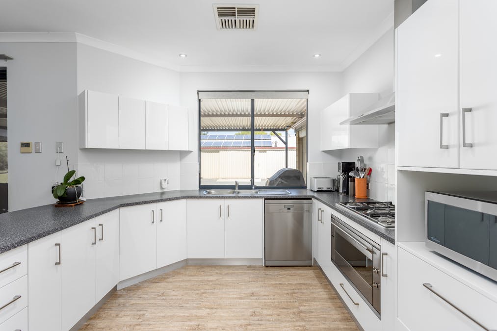 22 Britza Avenue, Roelands, WA, 6226 - Image 10