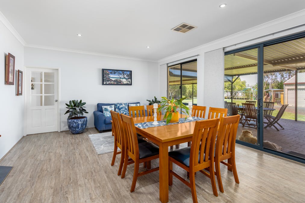 22 Britza Avenue, Roelands, WA, 6226 - Image 12