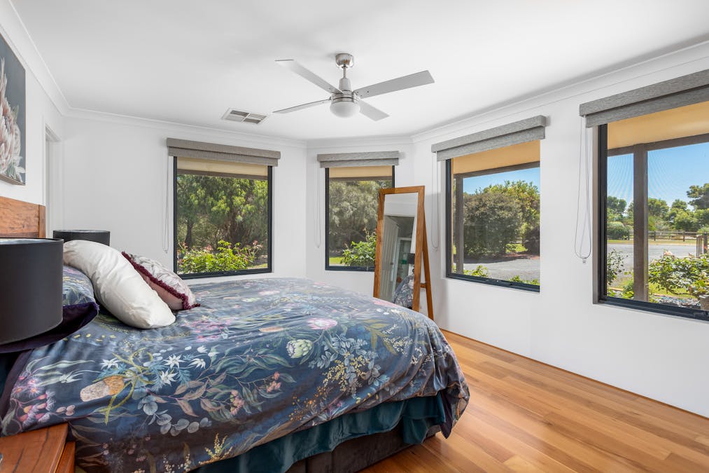 22 Britza Avenue, Roelands, WA, 6226 - Image 15