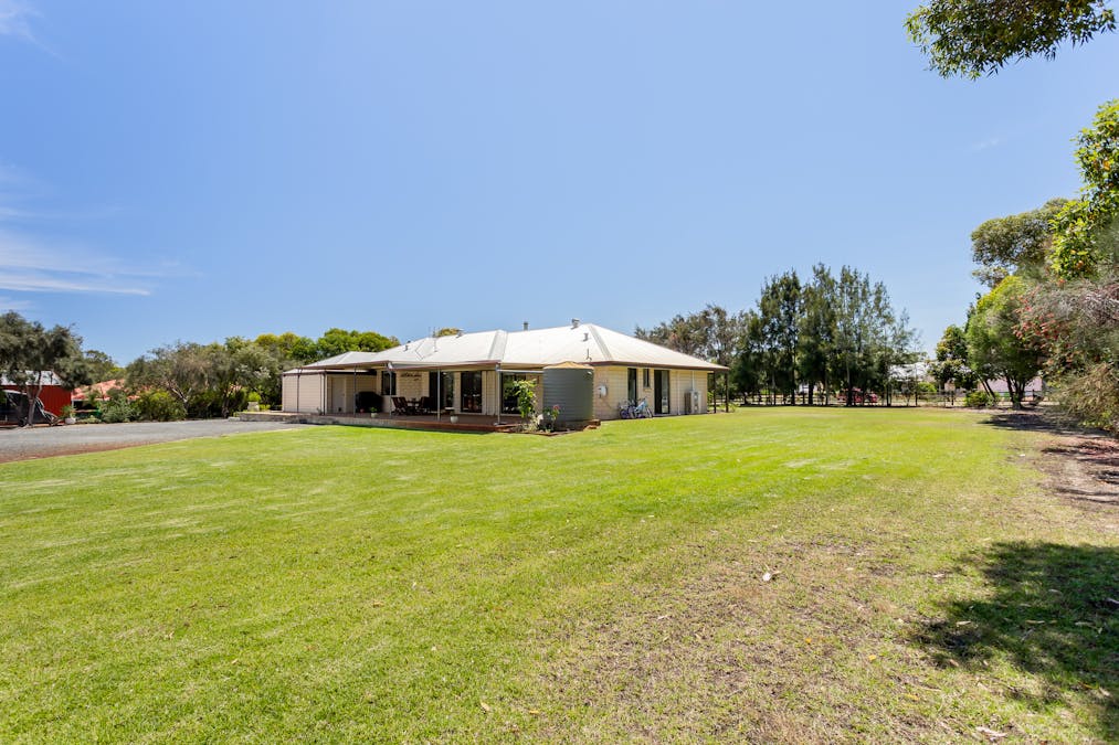 22 Britza Avenue, Roelands, WA, 6226 - Image 30