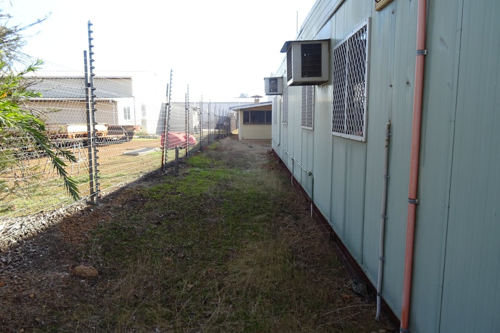2 Marshall Street, Collie, WA, 6225 - Image 3