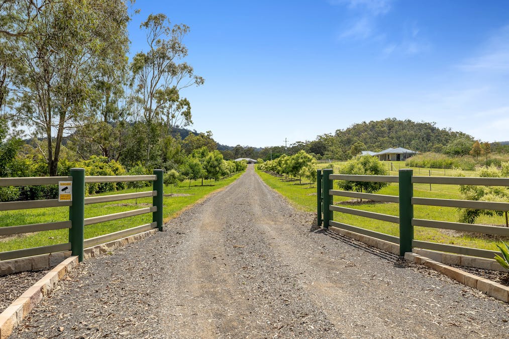 269 Jones Road, Withcott, QLD, 4352 - Image 30