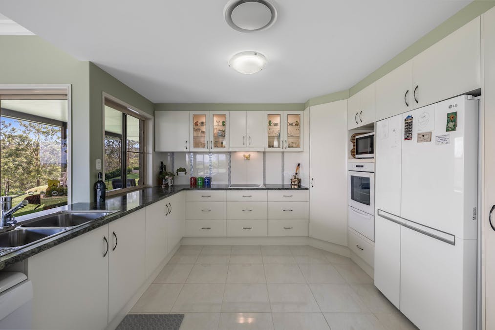 269 Jones Road, Withcott, QLD, 4352 - Image 13