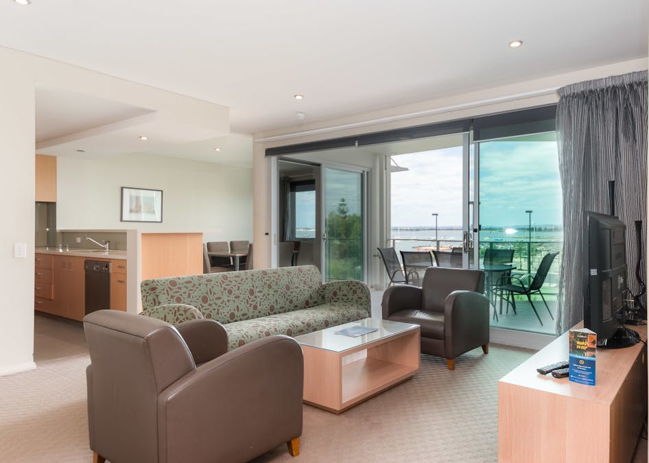 49/11 Holman Street, Bunbury, WA, 6230 - Image 2