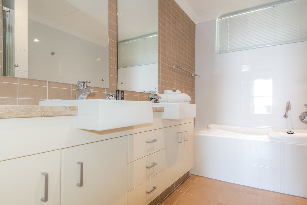 49/11 Holman Street, Bunbury, WA, 6230 - Image 8