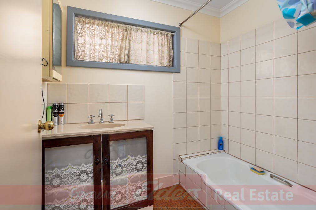 25 Medic Street, Collie, WA, 6225 - Image 10