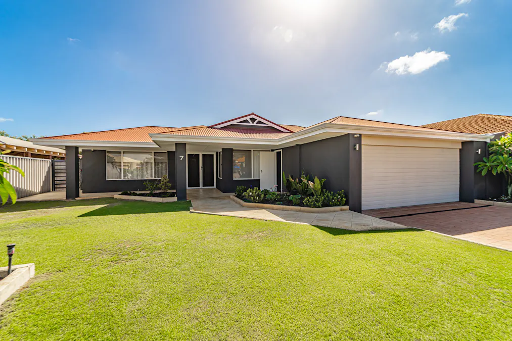 7 Canouan Loop, Secret Harbour, WA, 6173 - Image 3