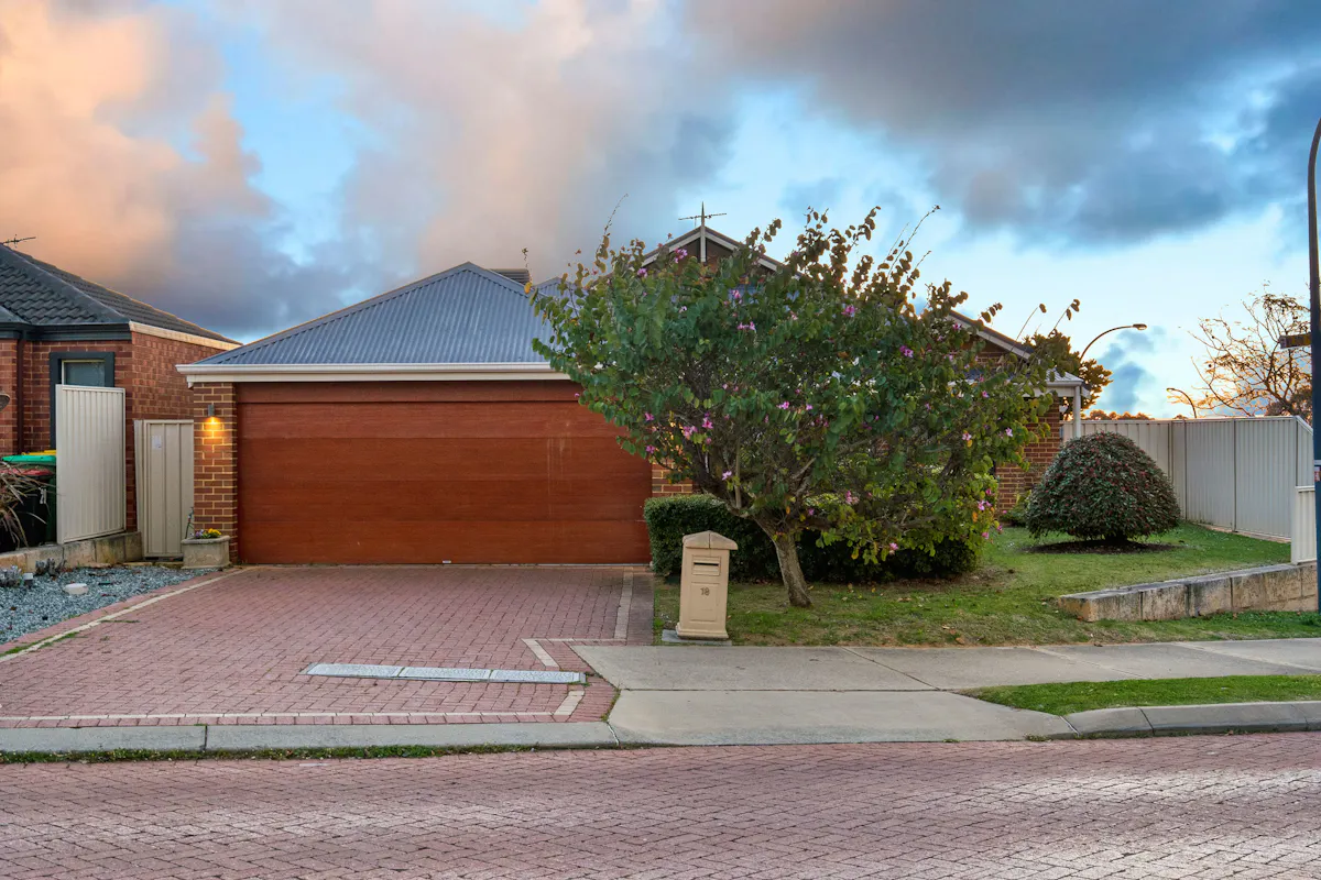 18 Brennan Promenade — photo 2 of 30