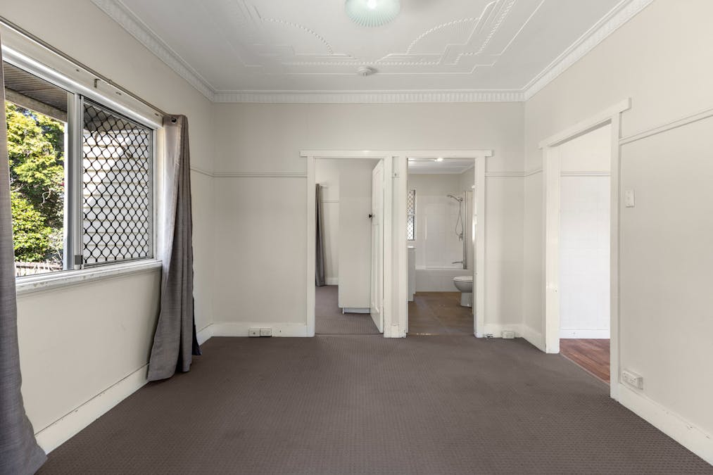 35 Haig Street, South Toowoomba, QLD, 4350 - Image 4