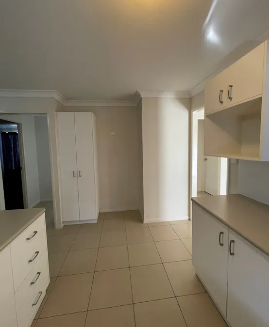 8 Charthom Place, Dalby, QLD, 4405 - Image 5