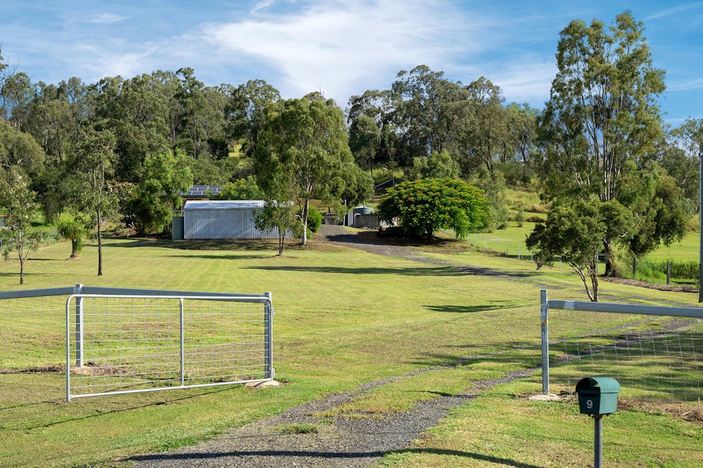 9 Logan Court, Plainland, QLD, 4341 - Image 2