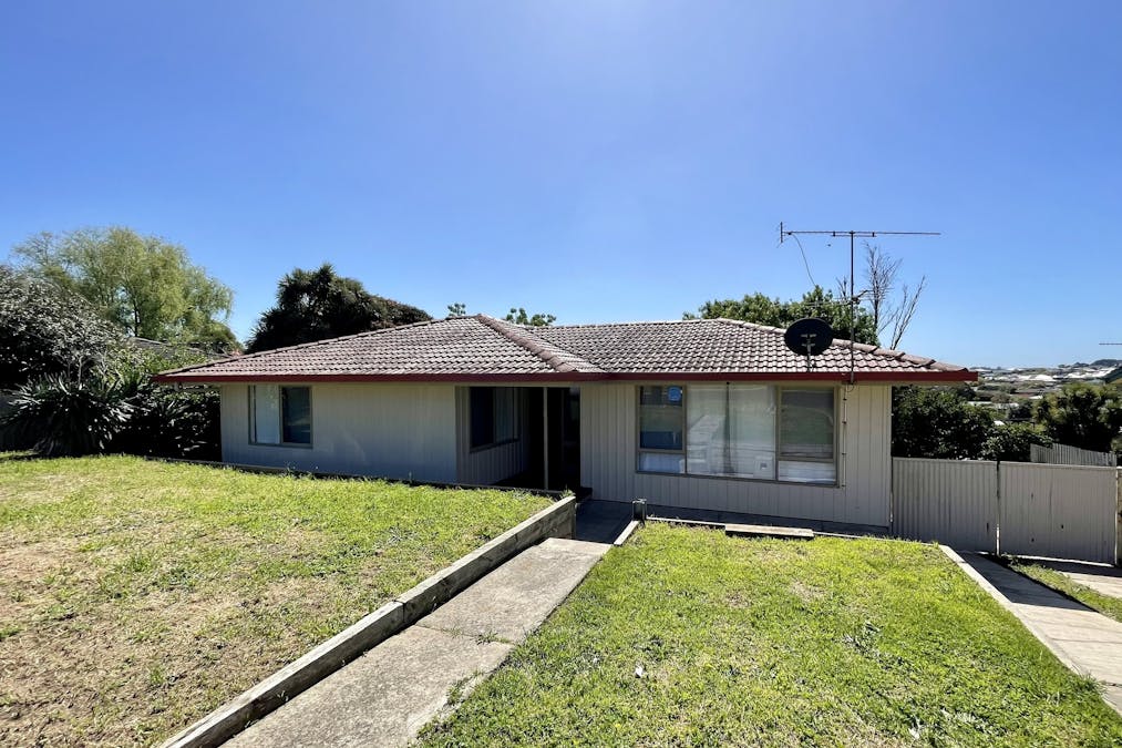 31 Hayes Crescent, Mount Gambier, SA, 5290 - Image 1