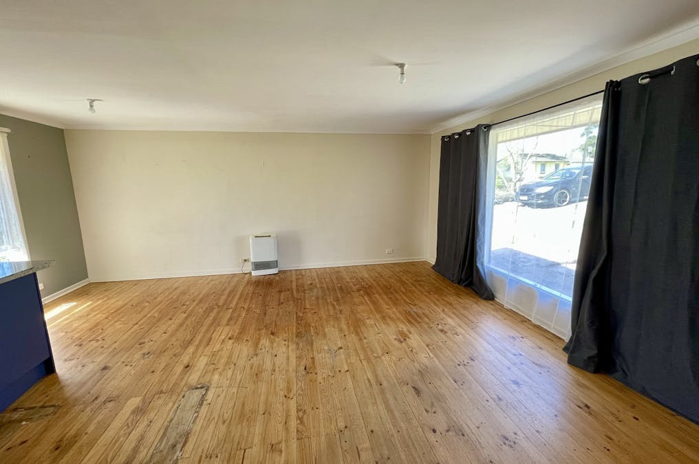 31 Hayes Crescent, Mount Gambier, SA, 5290 - Image 2