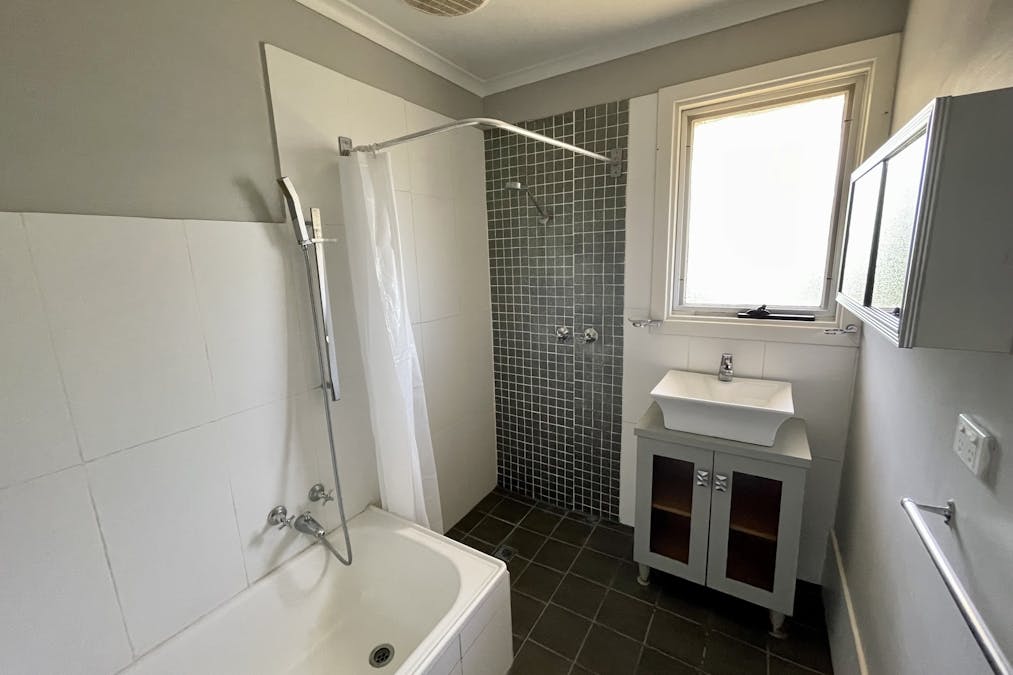 31 Hayes Crescent, Mount Gambier, SA, 5290 - Image 7