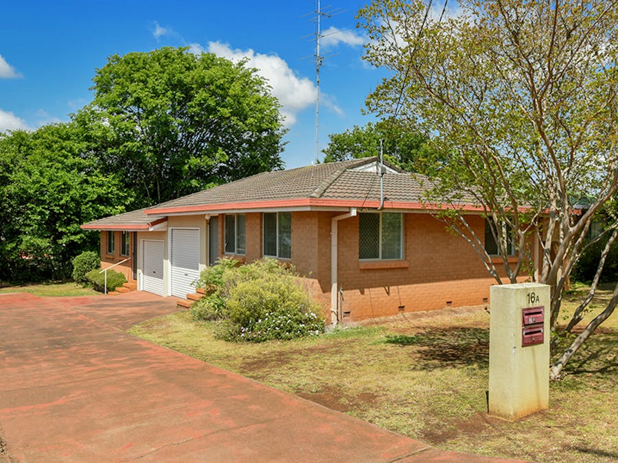 2/16A Debra Street, Centenary Heights, QLD, 4350 - Image 1