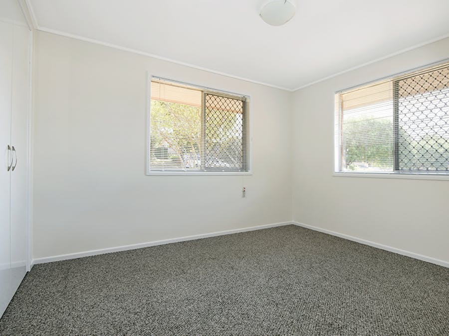 2/16A Debra Street, Centenary Heights, QLD, 4350 - Image 3