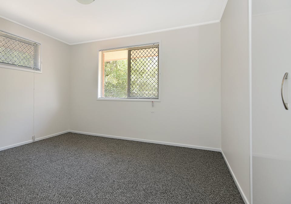2/16A Debra Street, Centenary Heights, QLD, 4350 - Image 4
