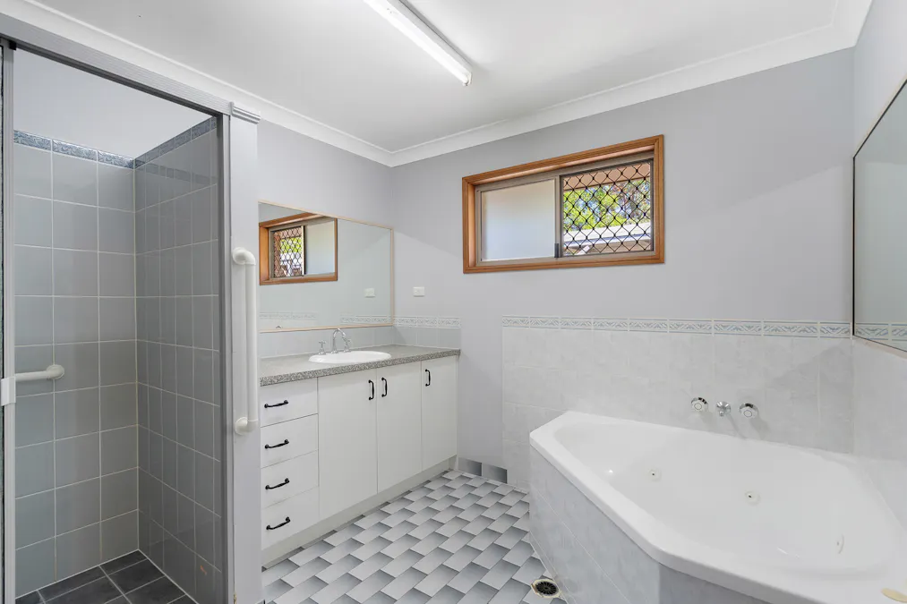 1 Nerrina Court, Karana Downs, QLD, 4306 - Image 9