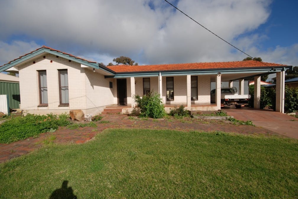 4 Sydney Hall Way, Narrogin, WA, 6312 - Image 1