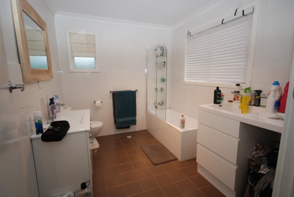 4 Sydney Hall Way, Narrogin, WA, 6312 - Image 4