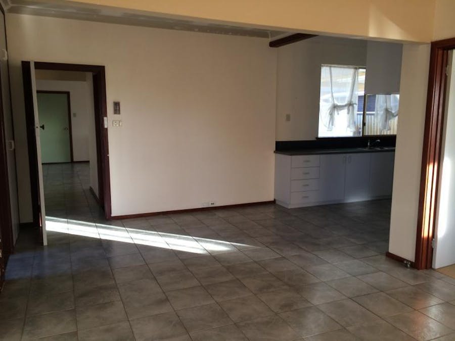 11A Ennis Street, Eaton, WA, 6232 - Image 2