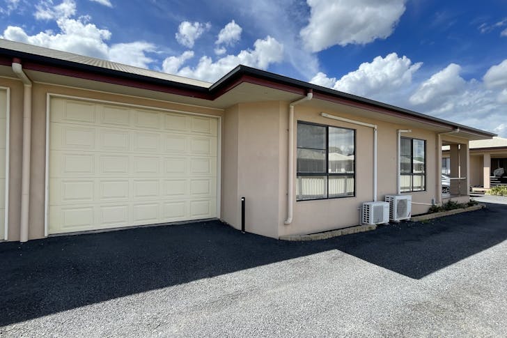 2/11 Patrick Street, Dalby, QLD, 4405