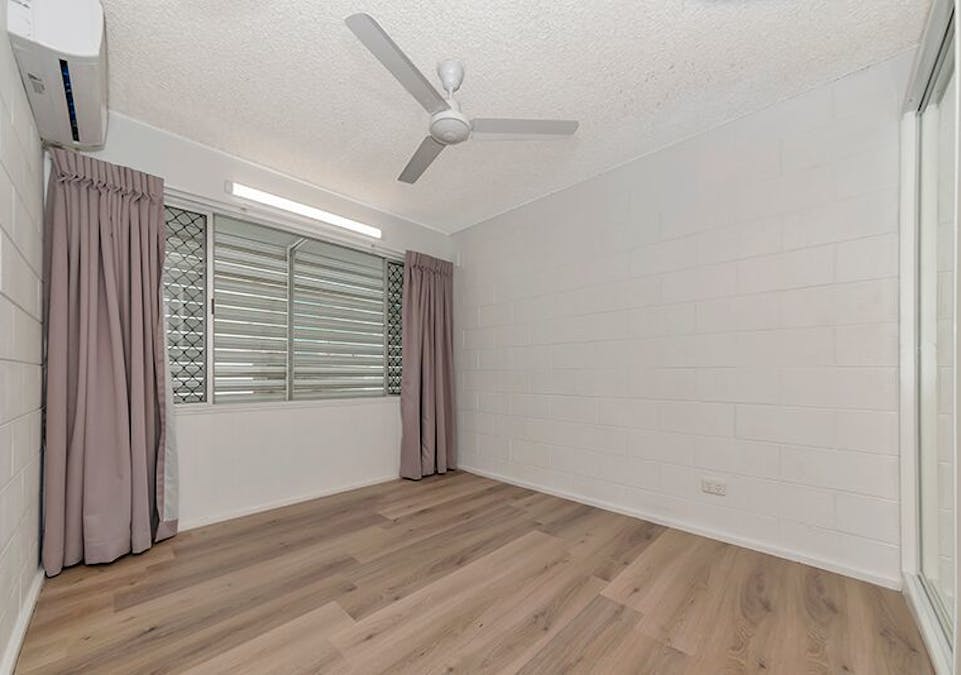6/104 The Strand, North Ward, QLD, 4810 - Image 3
