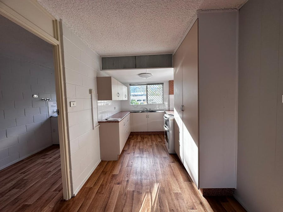 3/68 Paxton Street, North Ward, QLD, 4810 - Image 3
