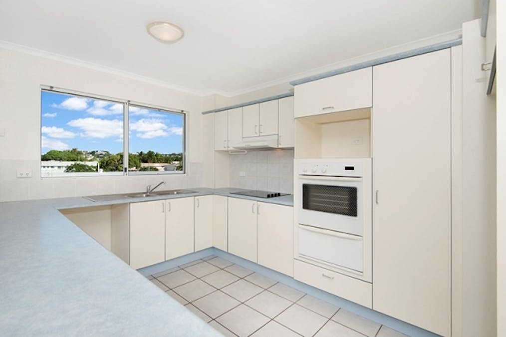 5/138 Mitchell Street, North Ward, QLD, 4810 - Image 2