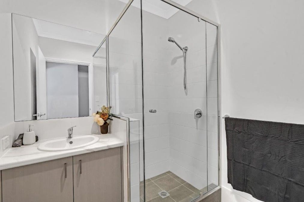 16A Andromeda Road, Australind, WA, 6233 - Image 12