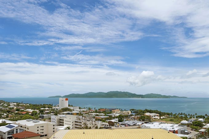 11/7 Hale Street, Townsville City, QLD, 4810 - Image 1