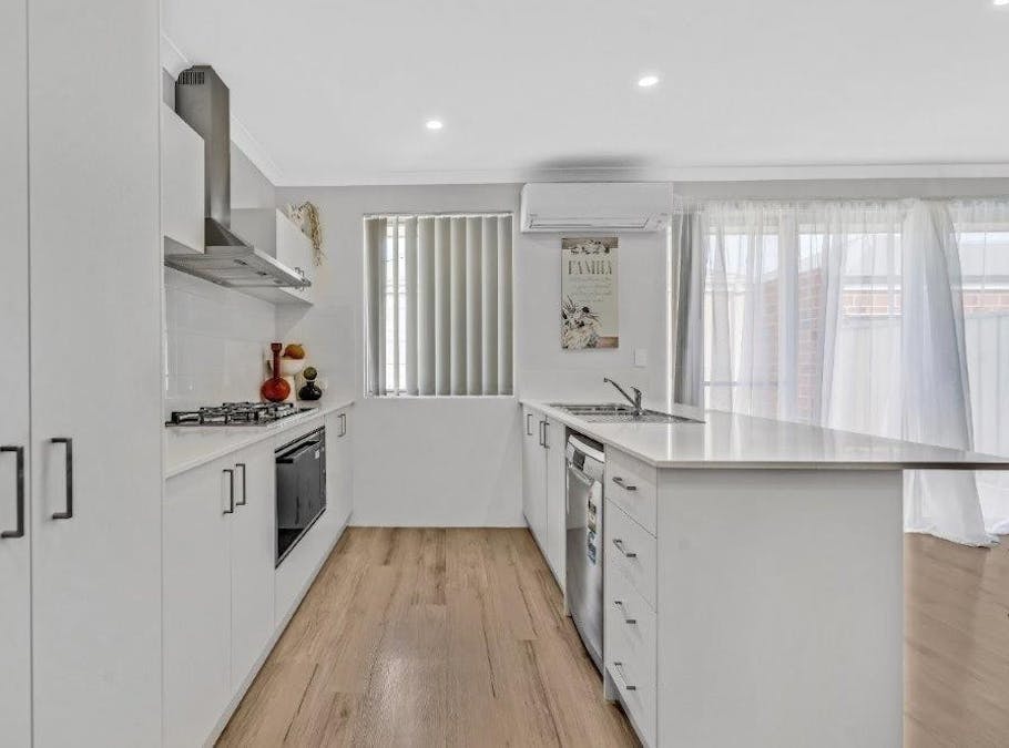 8A Andromeda Road, Australind, WA, 6233 - Image 5