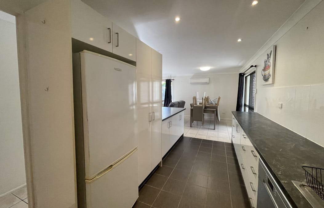 27 Hudson Street, Kirwan, QLD, 4817 - Image 2