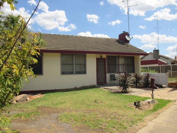 53 Kenna Avenue, Hamilton, VIC, 3300 - Image 1