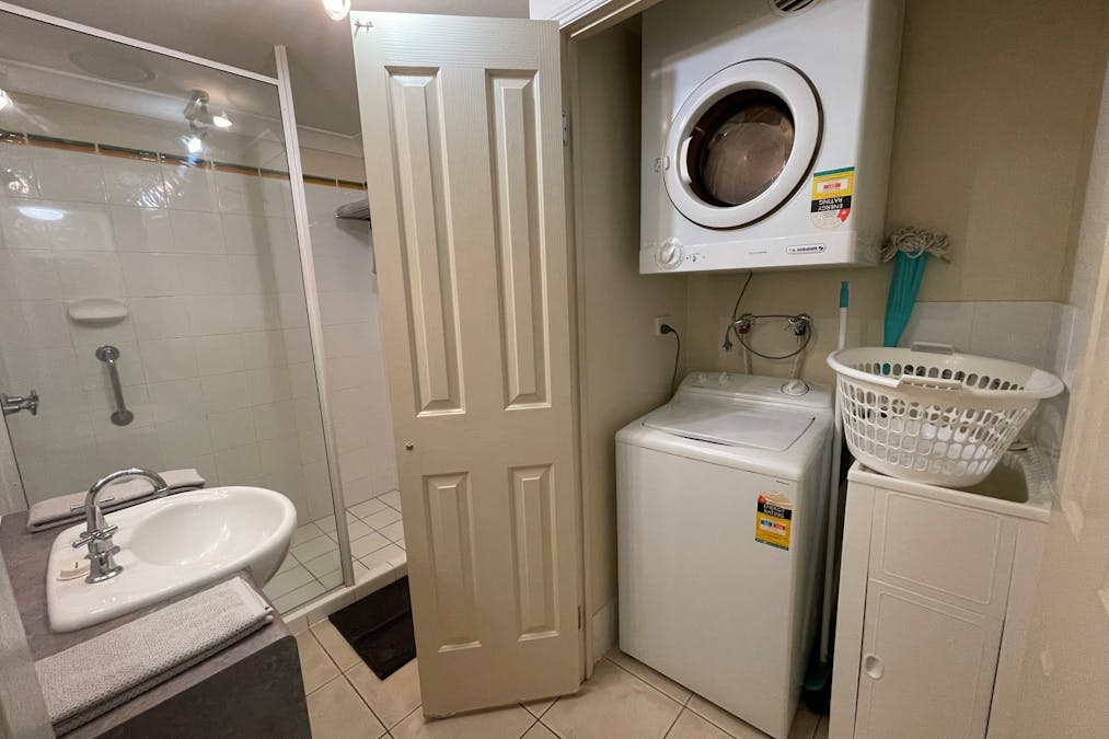 4/48 Mitchell Street, North Ward, QLD, 4810 - Image 8