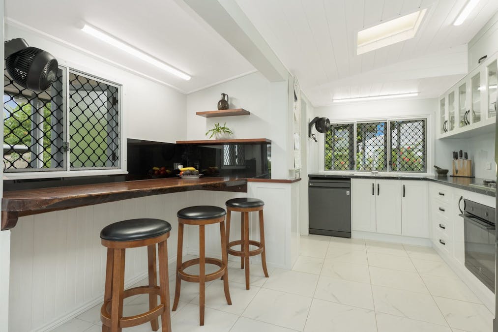 42 Marks Street, Hermit Park, QLD, 4812 - Image 8