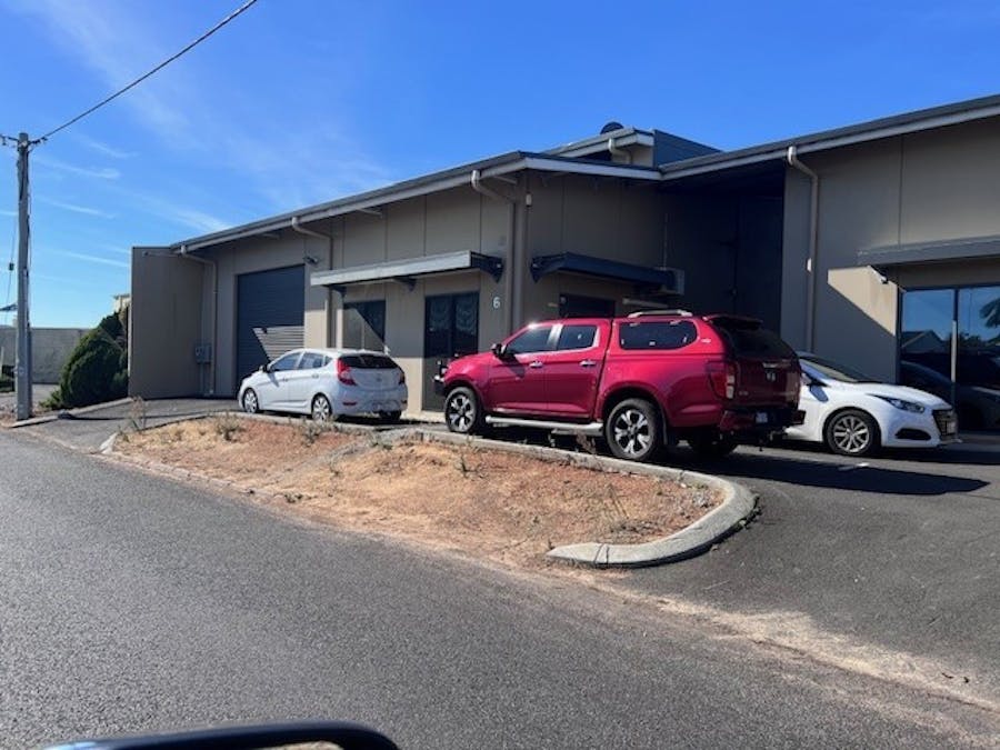 6 Goldwyre Street, Bunbury, WA, 6230 - Image 2