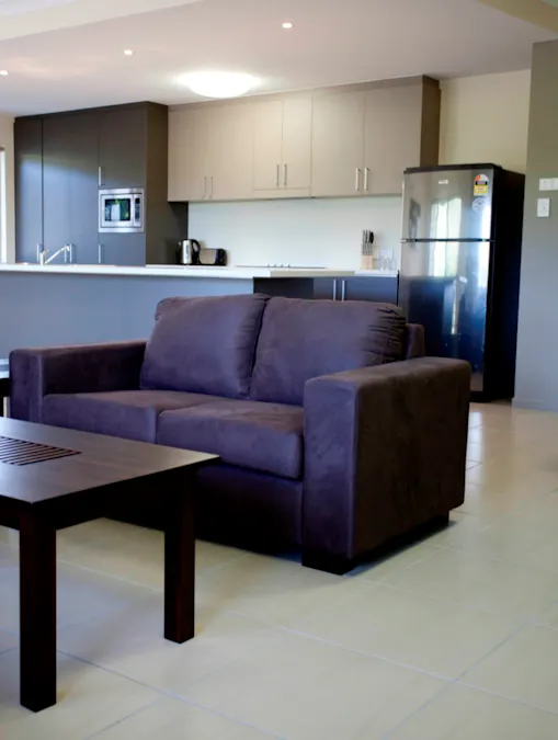 8/12 Crauford Street, West End, QLD, 4810 - Image 4