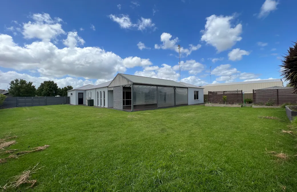 8 Houston Drive, Mount Gambier, SA, 5290 - Image 15
