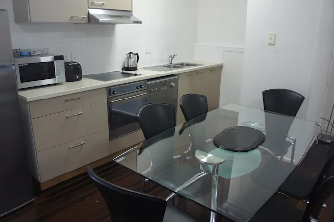 1/170 Auckland Street, Gladstone Central, QLD, 4680 - Image 1