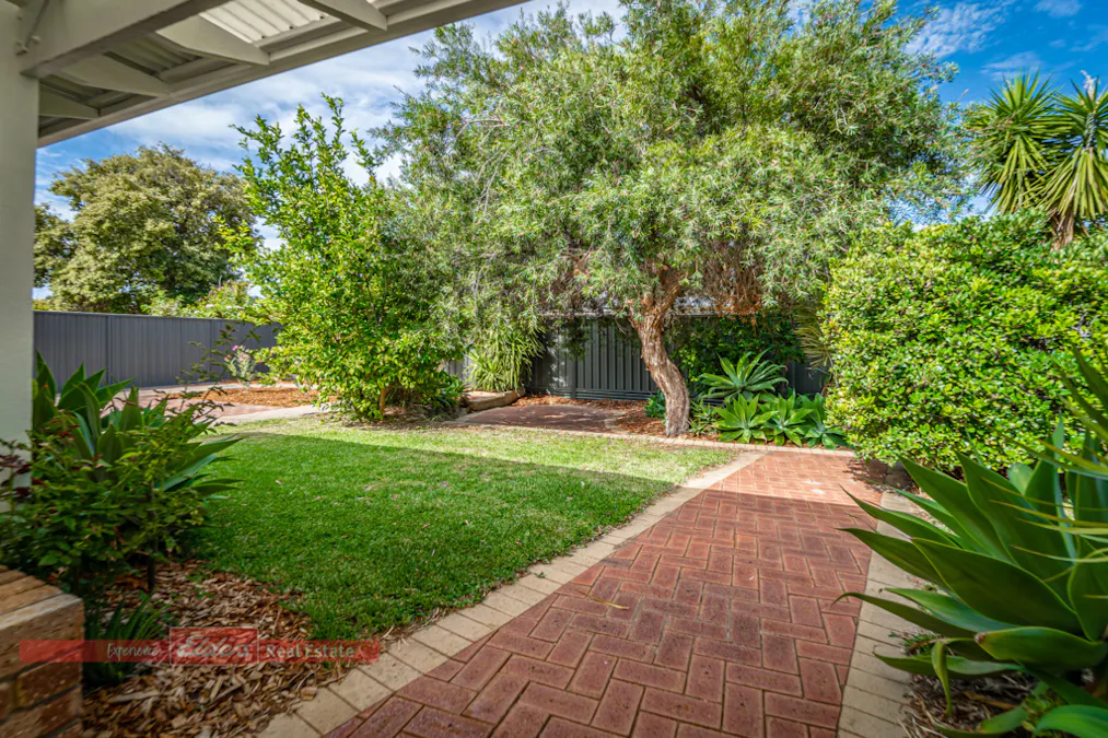 13 Cederdale Way, Safety Bay, WA, 6169 - Image 25