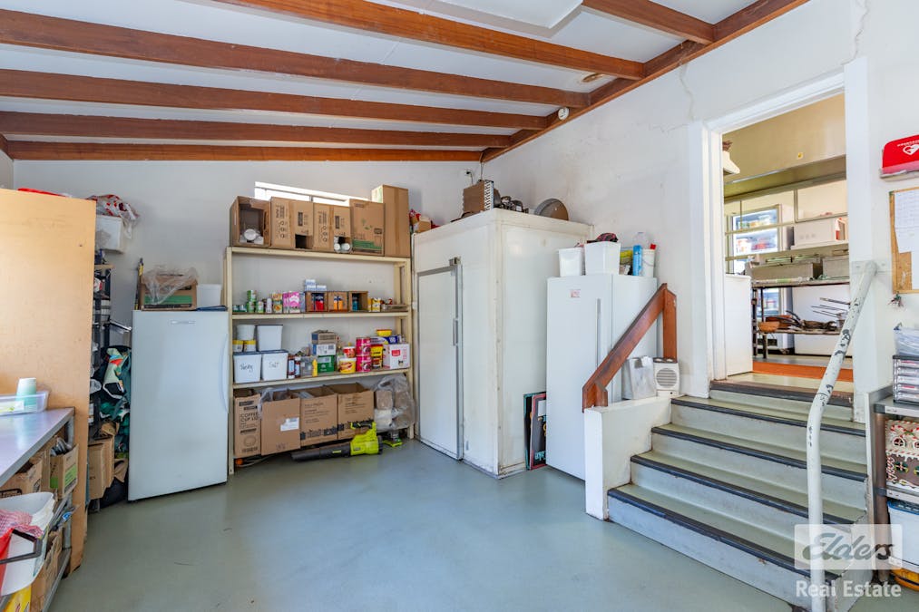 Address upon request - Image 17