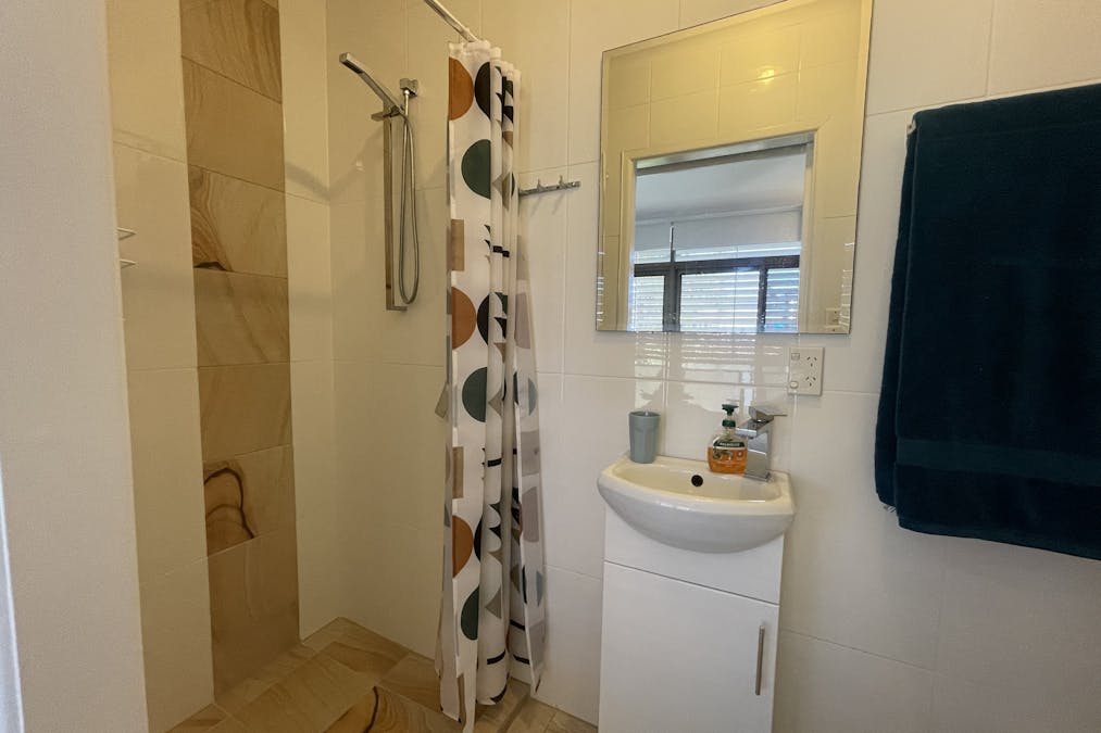 4/14 Rowland Street, North Ward, QLD, 4810 - Image 8