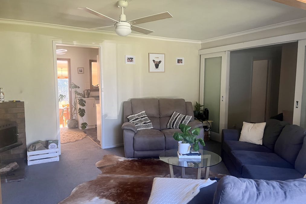 86 Cedar Avenue, Naracoorte, SA, 5271 - Image 2