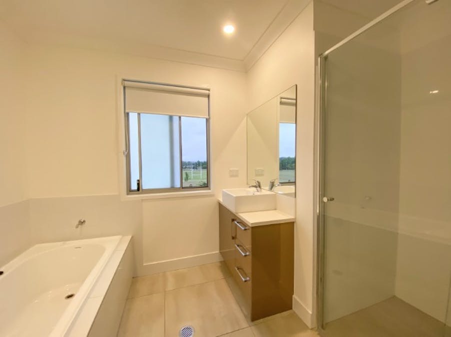 45/70 willow Road, Redbank Plains, QLD, 4301 - Image 10