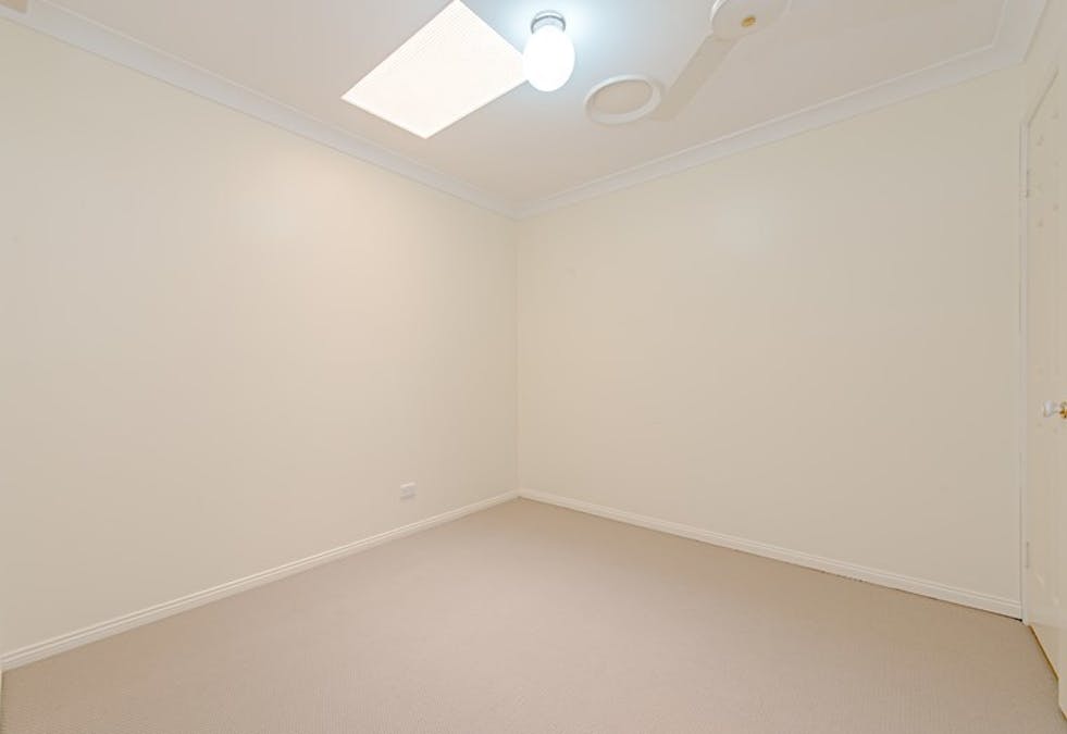 2/8 Carmen Street, Kearneys Spring, QLD, 4350 - Image 5