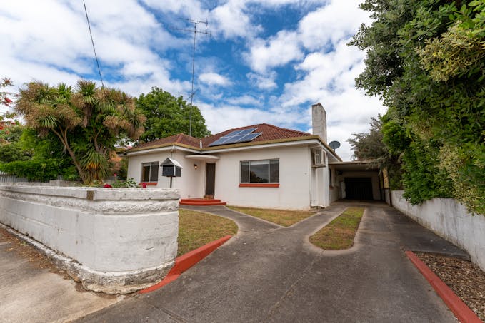 32 Doughty Street, Mount Gambier, SA, 5290 - Image 1