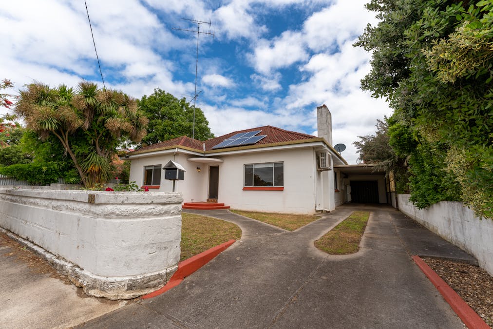 32 Doughty Street, Mount Gambier, SA, 5290 - Image 1