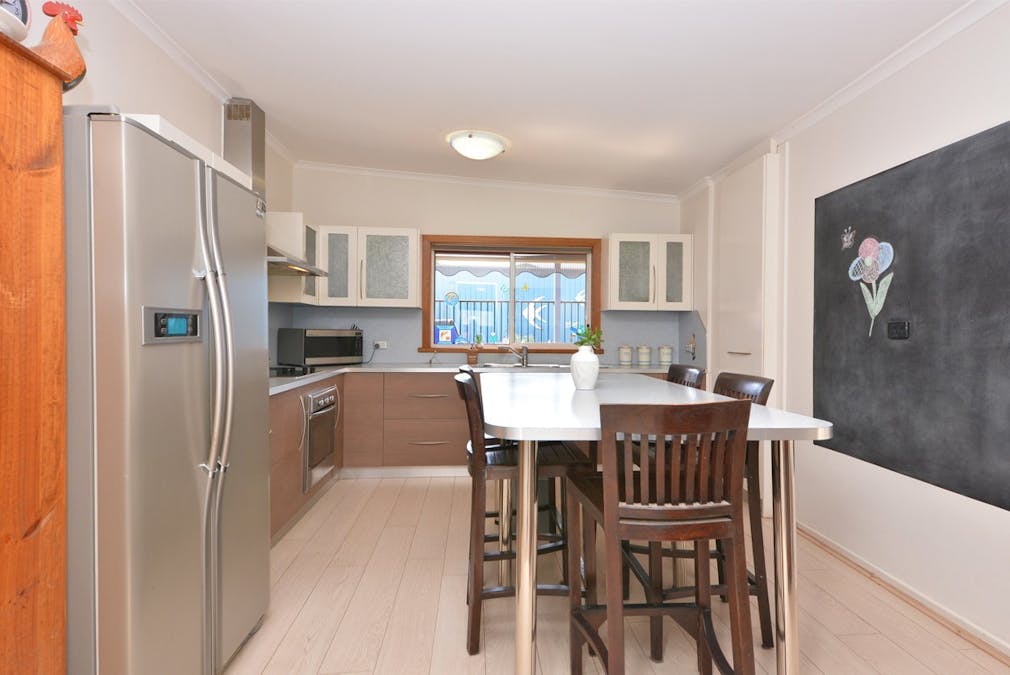 8 Roberts Terrace, Whyalla, SA, 5600 - Image 4