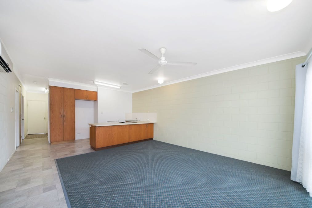 3/6 Howitt Street, North Ward, QLD, 4810 - Image 2